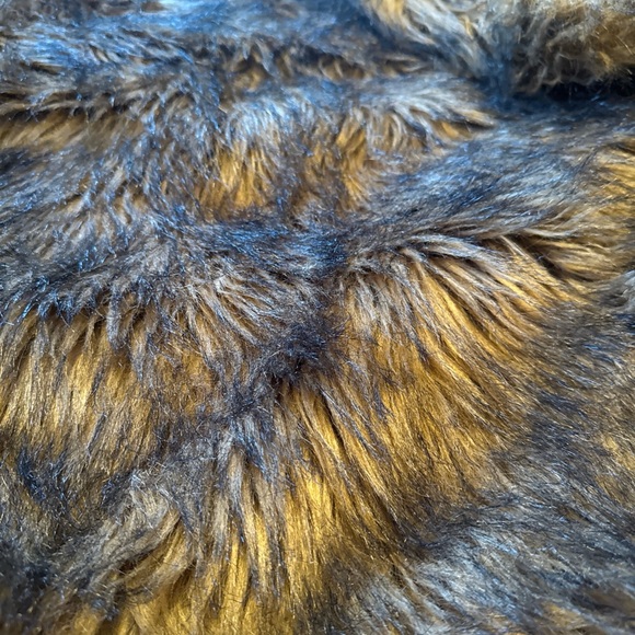 Faux Bear Skin Throw Blanket - 50” x 60” Polyester- Horimote Home - Picture 2 of 6